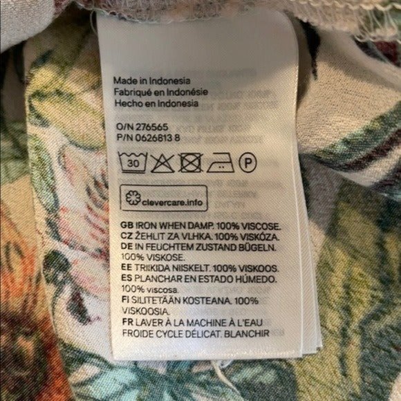 H&M Hawaiian Tropical Top Floral Blouse Short Sleeve Sheer White Vacation Sz 2 - Picture 4 of 5